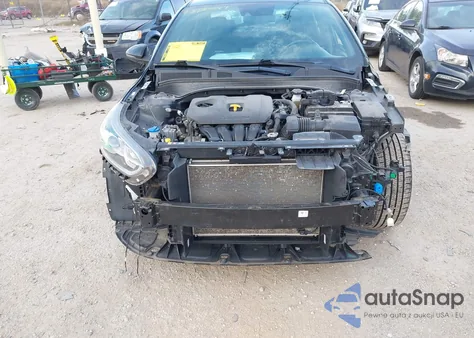 2021 Kia Forte Gt-Line z USA, uszkodzony, nr VIN 3KPF34AD6ME357657